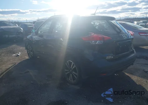 2018 Nissan Kicks Sv from USA, damaged, VIN 3N1CP5CU6JL517542